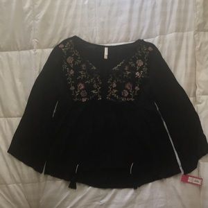 Xhilaration blouse